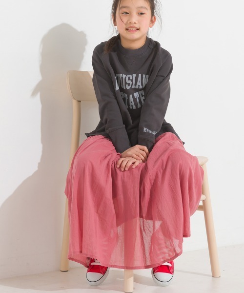 OMNES（オムネス）の「キッズ 裏毛スウェットサイドスリットプルオーバー（スウェット・キッズ・ピンクベージュ/モカ/チャコール/ホワイト・100/110/140/120/130）」の14枚目の写真