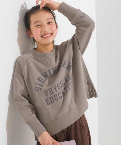 OMNES（オムネス）の「キッズ 裏毛スウェットサイドスリットプルオーバー（スウェット・キッズ・ピンクベージュ/モカ/チャコール/ホワイト・100/110/140/120/130）」の16枚目の写真