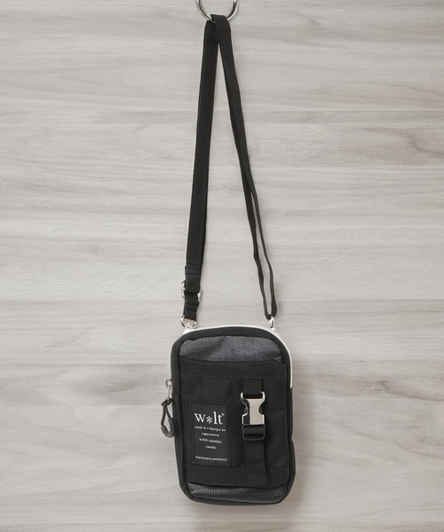 セール】w*lt(ｳｫﾙﾄ) カラビナ付きフラップミニショルダー