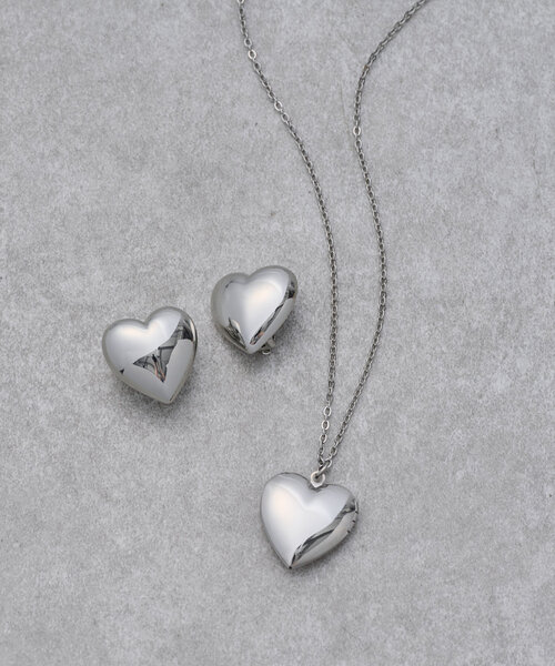 BEARDSLEY（ビアズリー）の「ハート型クリップタイプイヤリング（ピアス（両耳用）・レディース・シルバー・FREE）」の5枚目の写真