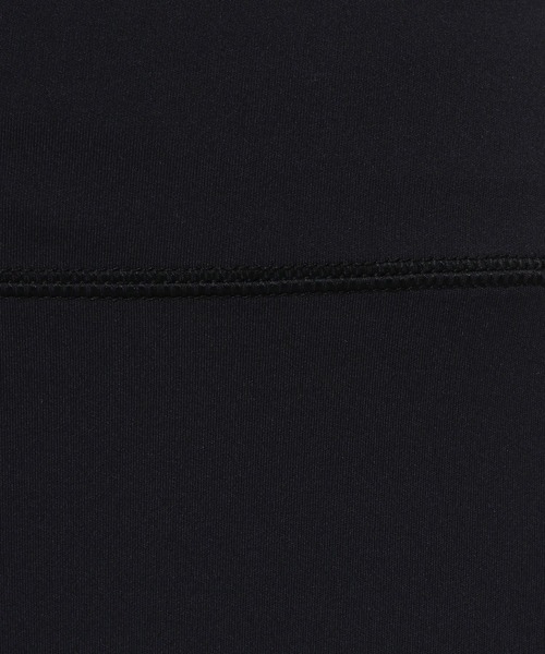 HEREIAM（ヘレイアム）の「【HEREIAM】吸水速乾＆UVカット／ショートレギンス(サイドポケット付)（レギンス/スパッツ・レディース・ブラック/ホワイト・MEDIUM/SMALL）」の17枚目の写真