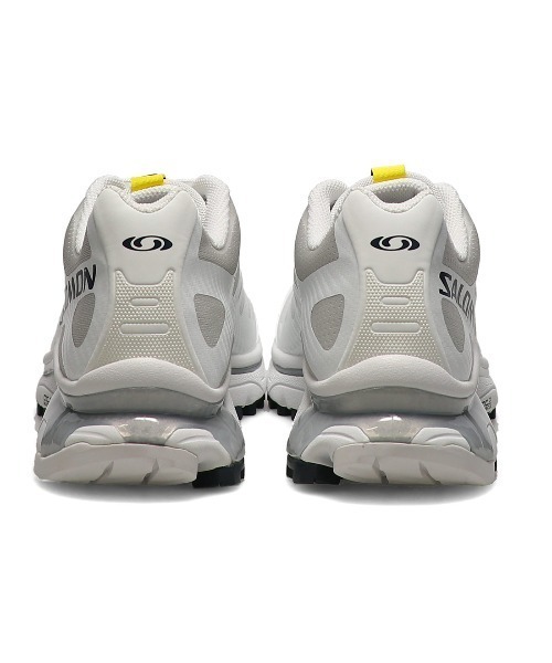 SALOMON（サロモン）の「SALOMON XT-4 OG / サロモン XT-4 OG（スニーカー・メンズ・ホワイト・24.5cm/25.5cm/26.5cm/27.5cm/28.5cm/25.0cm/26.0cm/27.0cm/29.0cm/24.0cm/28.0cm/30.0cm/23.0cm/23.5cm）」の3枚目の写真