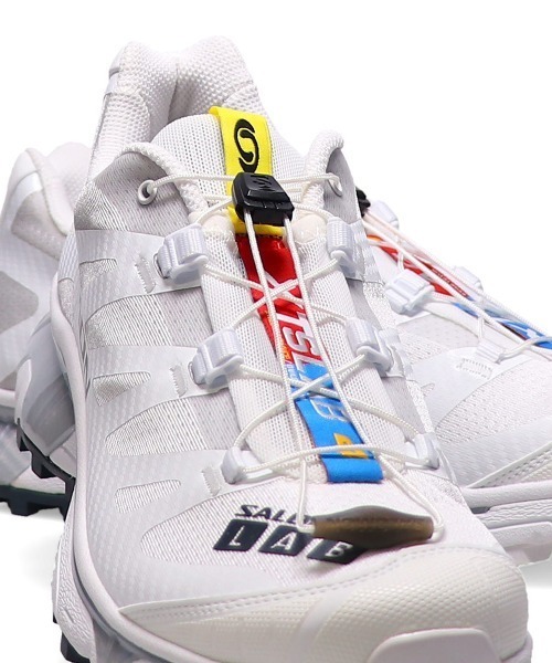 SALOMON（サロモン）の「SALOMON XT-4 OG / サロモン XT-4 OG（スニーカー・メンズ・ホワイト・24.5cm/25.5cm/26.5cm/27.5cm/28.5cm/25.0cm/26.0cm/27.0cm/29.0cm/24.0cm/28.0cm/30.0cm/23.0cm/23.5cm）」の6枚目の写真