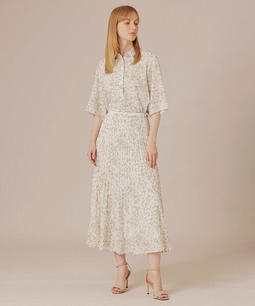 MACKINTOSH LONDON(マッキントッシュ ロンドン)の「【エクラ掲載】シルエットフラワースカート(スカート・レディース・ベージュ/ブラック・38/36)」の5枚目の写真