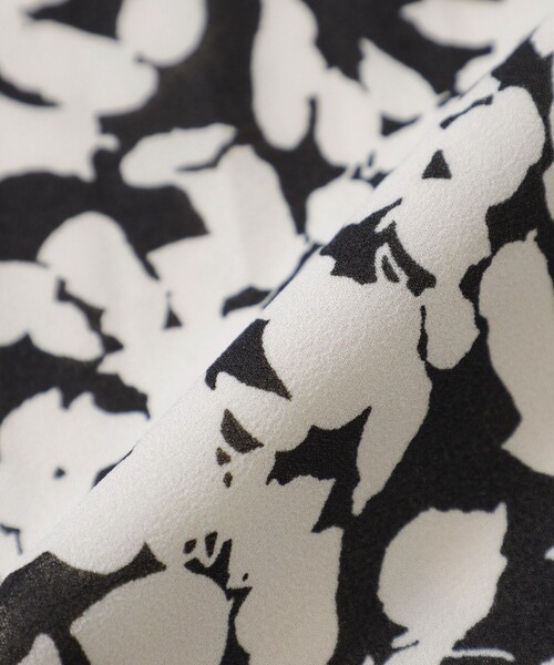 MACKINTOSH LONDON(マッキントッシュ ロンドン)の「【エクラ掲載】シルエットフラワースカート(スカート・レディース・ベージュ/ブラック・38/36)」の10枚目の写真