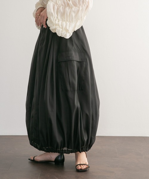 KBF（ケイビーエフ）の「シアーバルーンスカート（スカート・レディース・ブラック/アイボリー・ONE）」の13枚目の写真