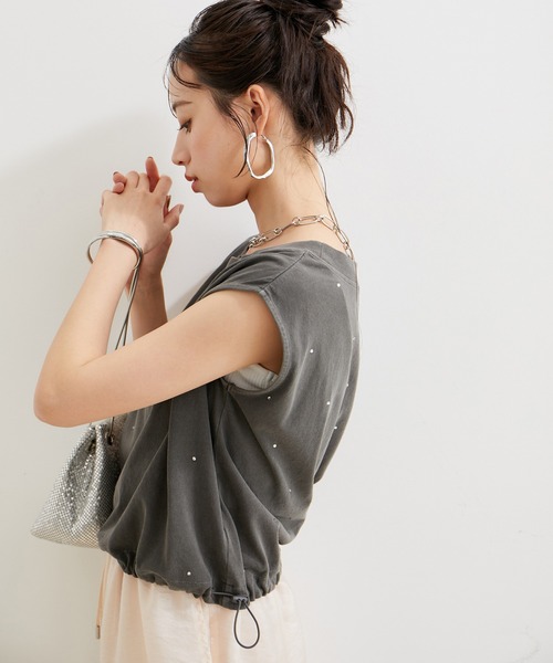 VIS（ビス）の「【洗える】ホットフィットピグメント加工短丈プルオーバー（Tシャツ/カットソー・レディース・オフホワイト/サックスブルー/スミクロ・FREE）」の17枚目の写真