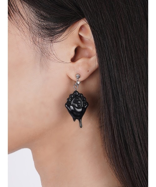 PAMEO POSE(パメオポーズ)の「Melting Pierce(ピアス(両耳用)・レディース・ブラック・FREE)」の8枚目の写真
