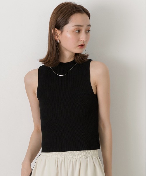 ad thie(アドティエ)の「ノースリーブ ニットトップス(Tシャツ/カットソー・レディース・オフホワイト/グレー/ブラック/レッド/モカ・FREE)」の6枚目の写真