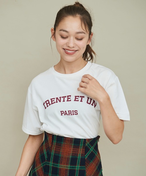 31 Sons de mode(トランテアン ソン ドゥ モード)の「カレッジライクPARISロゴT(Tシャツ/カットソー・レディース・オフホワイト/ネイビー・フリー)」の16枚目の写真