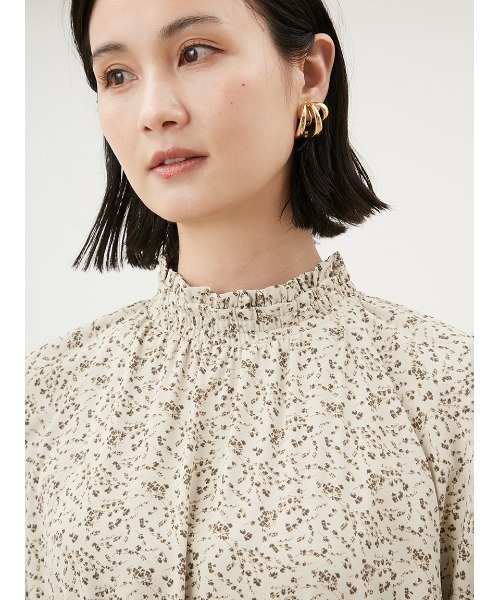 Mila Owen(ミラオーウェン)の「パフスリーブハイネック柄シフォンワンピース【手洗い可能】(ワンピース・レディース・アイボリー/チャコールグレー・0/1)」の5枚目の写真