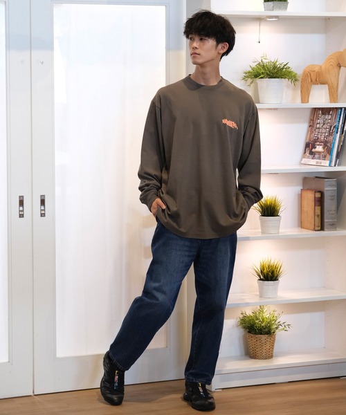 NEW ERA(ニューエラ)の「NEW ERA/ニューエラ ロンT/コットンTee オーバーサイズ バックプリント 14324706/14324708(Tシャツ/カットソー・メンズ・ブラック/モスグリーン/ホワイト・XL/2XL/L/M)」の13枚目の写真