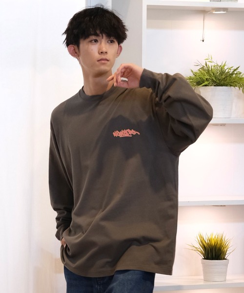 NEW ERA(ニューエラ)の「NEW ERA/ニューエラ ロンT/コットンTee オーバーサイズ バックプリント 14324706/14324708(Tシャツ/カットソー・メンズ・ブラック/モスグリーン/ホワイト・XL/2XL/L/M)」の11枚目の写真