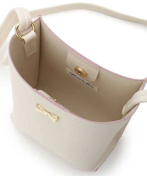 SHOO・LA・RUE（シューラルー）の「合皮ポシェット（ショルダーバッグ・キッズ・アイボリー/ピンク・00）」の7枚目の写真