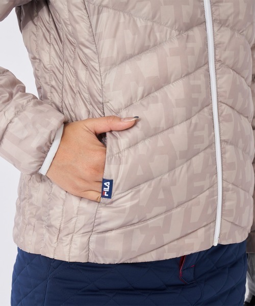 FILA GOLF(フィラゴルフ )の「撥水ハイブリッドダウンブルゾン(ダウンジャケット/コート・レディース・ブラック/ピンク・MEDIUM/LARGE/X-LARGE)」の19枚目の写真