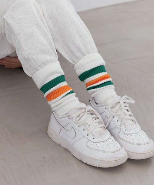 LOWRYS FARM（ローリーズファーム）の「フトラインハイソックス　135759（ソックス/靴下・キッズ・イエロー/グリーン/ブラック/パープル/レッド/ネイビー/ブルー/ピンク・M/XL/L/LARGE/MEDIUM/X-LARGE）」の3枚目の写真