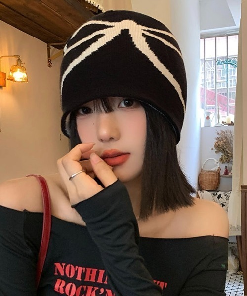 LADY LIKE(レディライク)の「リボン柄バイカラーニットキャップ(ニットキャップ/ビーニー・レディース・ネイビー/ブラック/オフホワイト・F)」の9枚目の写真