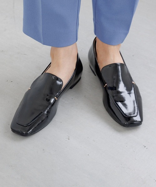 Elura（エルーラ）の「クラッシュエナメルパンプス/146402（パンプス・レディース・ブラウン系その他/ブラック・LARGE/MEDIUM）」の2枚目の写真