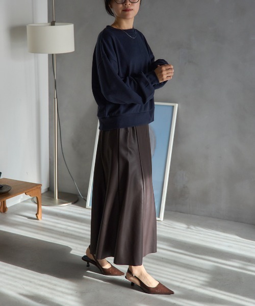 TRIANGLE PALETTE(トライアングルパレット)の「フェイクレザーフレアスカート/セットアップ対応(スカート・レディース・ブラウン/キャメル/ブラック・FREE)」の12枚目の写真