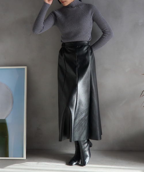 TRIANGLE PALETTE(トライアングルパレット)の「フェイクレザーフレアスカート/セットアップ対応(スカート・レディース・ブラウン/キャメル/ブラック・FREE)」の19枚目の写真