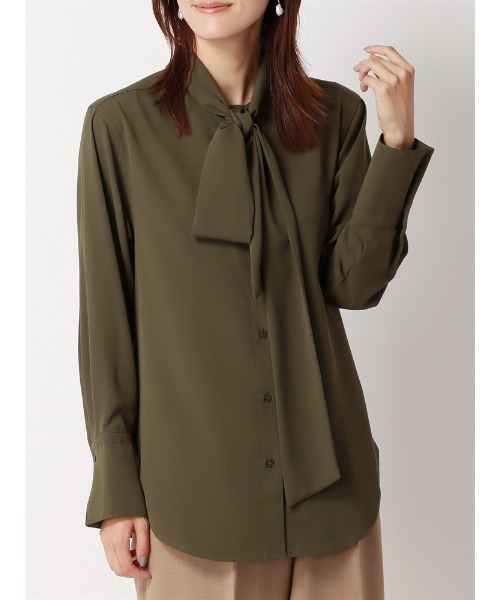 SUIT SQUARE（スーツスクエア）の「ボウタイブラウス ソフトジョーゼット 無地（シャツ/ブラウス・レディース・ブラック/カーキ/ブルー・38(9号)）」の15枚目の写真