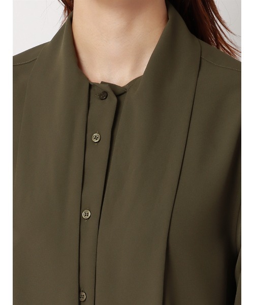 SUIT SQUARE（スーツスクエア）の「ボウタイブラウス ソフトジョーゼット 無地（シャツ/ブラウス・レディース・ブラック/カーキ/ブルー・38(9号)）」の21枚目の写真
