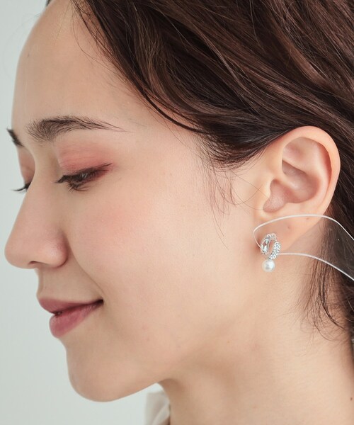 SHOO・LA・RUE（シューラルー）の「【セレモニー】ワンタッチピアス（ピアス（両耳用）・レディース・シルバー/ゴールド/シルバー系/ゴールド系/シルバー系1/ゴールド系1・00）」の11枚目の写真