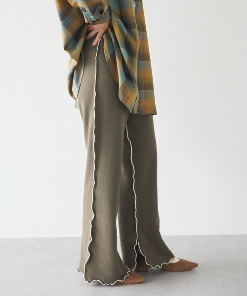 CRAFT STANDARD BOUTIQUE(クラフトスタンダードブティック)の「配色メローパンツ(スウェットパンツ・レディース・カーキ/ブラック/杢グレー/ホワイト系その他・L/M)」の4枚目の写真