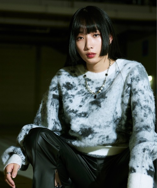 Ellno Loset（エルノロゼット）の「アブストラクトルーズシャギーニット（ニット/セーター・メンズ・ブルー/ブラック/レッド/オフホワイト・LARGE/MEDIUM/SMALL）」の7枚目の写真