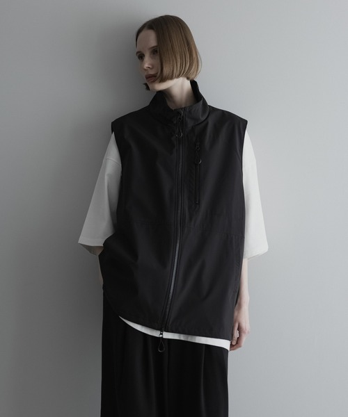 remer（リメール）の「loose Hi-zip tech vest / ルーズハイジップテックベスト《撥水・透湿・防風》（ベスト・メンズ・ブラック・X-SMALL/SMALL/MEDIUM/LARGE）」の5枚目の写真