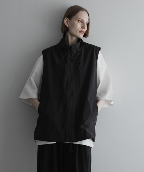 remer（リメール）の「loose Hi-zip tech vest / ルーズハイジップテックベスト《撥水・透湿・防風》（ベスト・メンズ・ブラック・X-SMALL/SMALL/MEDIUM/LARGE）」の7枚目の写真