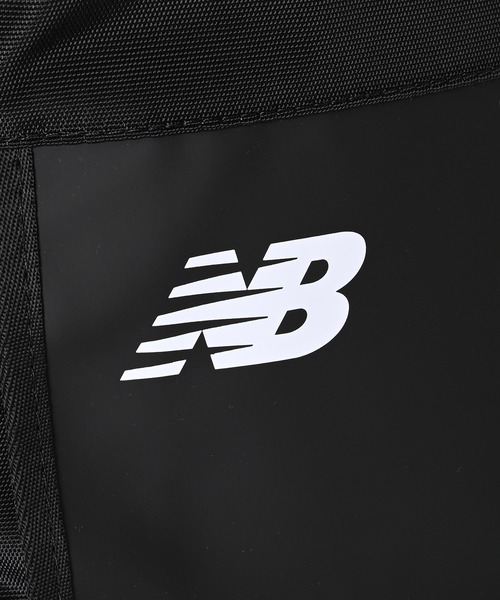NEW BALANCE(ニューバランス)の「トップローディングバックパック 35L(バックパック/リュック・メンズ・ブラック/ブラック×ホワイト/グリーン系カモフラージュ・ONE SIZE)」の12枚目の写真
