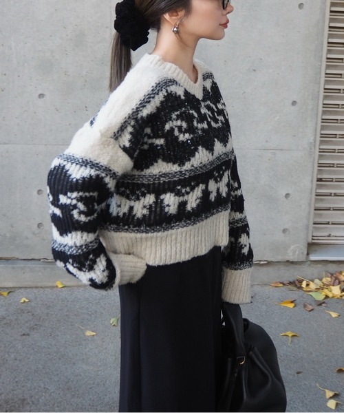 LAULEN(ローレン)の「nordic pattern V-neck short knit tops /ノルディック柄 Vネック ショート丈 ニット(ニット/セーター・レディース・アイボリー・FREE)」の8枚目の写真
