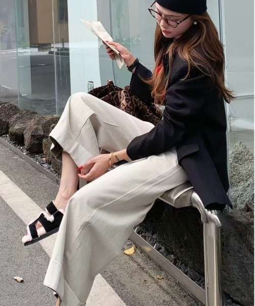 FINEnough(ファインナフ)の「折り返しホワイトデニムワイドパンツ(デニムパンツ・レディース・アイボリー・L/M/S)」の9枚目の写真