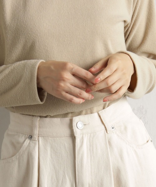 FOUND GOOD（ファウンドグッド）の「ソフトタッチリブハイネック（Tシャツ/カットソー・レディース・ベージュ/グリーン系2/グレー系/パープル系2/ホワイト系5/ブラック・S/M/L）」の21枚目の写真