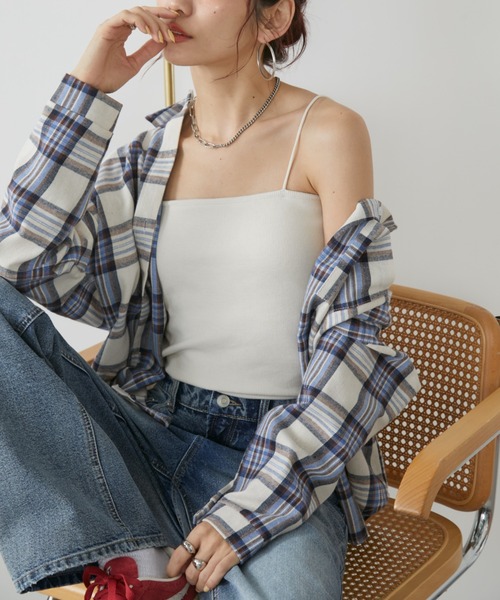 Auntie Rosa Holiday(アンティローザホリデー)の「カップ付きキャミソール(キャミソール・レディース・ブラウン/レッド/ナチュラル/ブラック・FREE)」の3枚目の写真