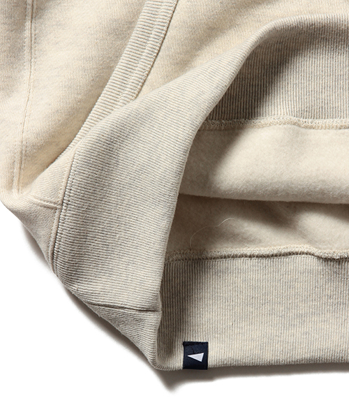 Pilgrim Surf Supply(ピルグリムサーフサプライ)の「Pilgrim Surf+Supply / PENNANT Logo Parka(パーカー・レディース・ホワイト系その他/ブラック系その他/ブラック/ネイビー・P)」の8枚目の写真