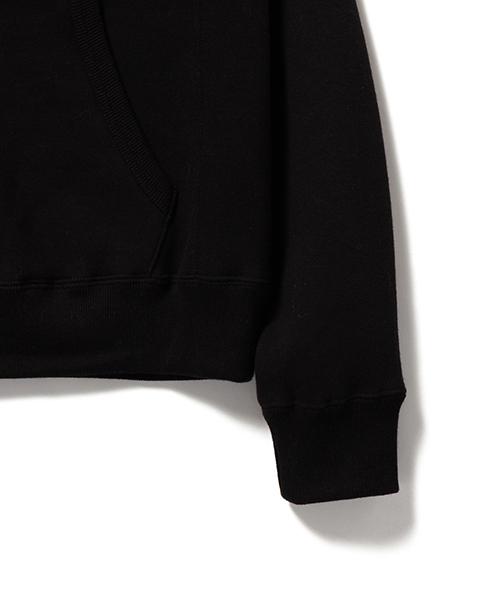 Pilgrim Surf Supply(ピルグリムサーフサプライ)の「Pilgrim Surf+Supply / PENNANT Logo Parka(パーカー・レディース・ホワイト系その他/ブラック系その他/ブラック/ネイビー・P)」の18枚目の写真
