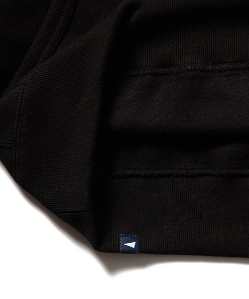 Pilgrim Surf Supply(ピルグリムサーフサプライ)の「Pilgrim Surf+Supply / PENNANT Logo Parka(パーカー・レディース・ホワイト系その他/ブラック系その他/ブラック/ネイビー・P)」の11枚目の写真
