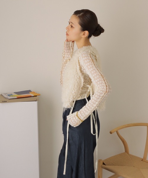 LAULEN（ローレン）の「sheer lace pullover /シアー レース編み クルーネック プルオーバー（その他トップス・レディース・ブラック/アイボリー/ブラウン・FREE）」の6枚目の写真