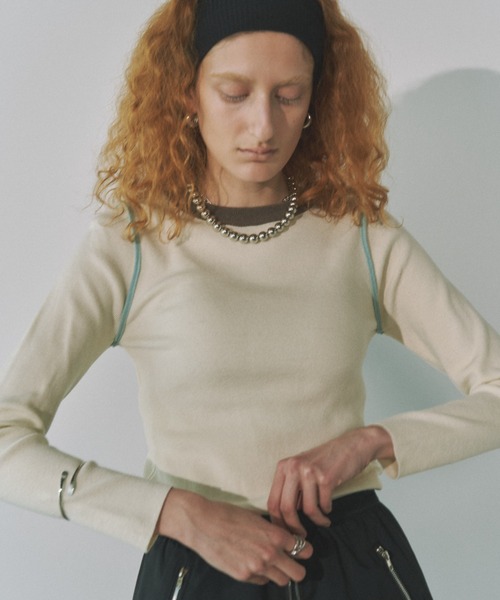 Solace(ソレイス)の「配色ライントップス(ニット/セーター・レディース・ホワイト/ブラック/ブルー・FREE)」の16枚目の写真