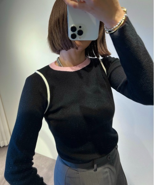 Solace(ソレイス)の「配色ライントップス(ニット/セーター・レディース・ホワイト/ブラック/ブルー・FREE)」の19枚目の写真