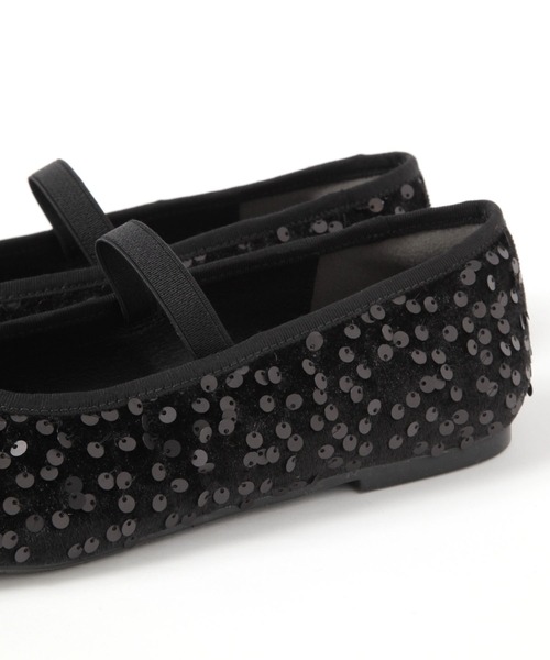studio CLIP(スタディオクリップ)の「2WAYスパンコールフラットシューズ(バレエシューズ・レディース・オフホワイト/ブラック・MEDIUM/LARGE)」の11枚目の写真