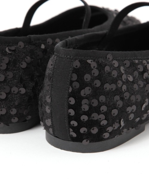 studio CLIP(スタディオクリップ)の「2WAYスパンコールフラットシューズ(バレエシューズ・レディース・オフホワイト/ブラック・MEDIUM/LARGE)」の10枚目の写真
