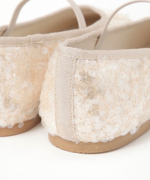 studio CLIP(スタディオクリップ)の「2WAYスパンコールフラットシューズ(バレエシューズ・レディース・オフホワイト/ブラック・MEDIUM/LARGE)」の7枚目の写真
