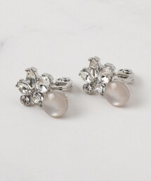 【痛くなりにくい】ビジューフラワーイヤリング