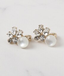 【痛くなりにくい】ビジューフラワーイヤリング