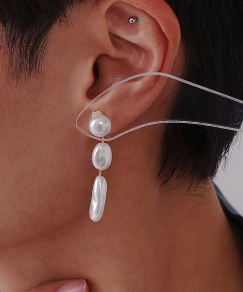 OPAQUE.CLIP（オペークドットクリップ）の「淡水パールピアス（ピアス（両耳用）・レディース・ゴールド・00）」の2枚目の写真