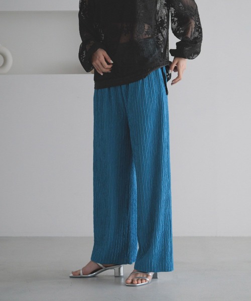 LOWRYS FARM(ローリーズファーム)の「ジャガードプリーツパンツ 288769(その他パンツ・レディース・ブラック/ブルー/ブラウン/アイボリー・FREE)」の1枚目の写真