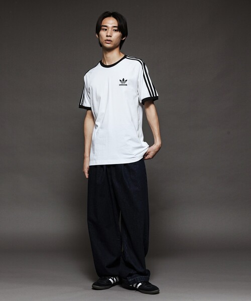 FREAK'S STORE(フリークスストア)の「adidas/アディダス 限定展開 アディカラー クラシックス スリーストライプス Tシャツ(Tシャツ/カットソー・メンズ・ブラック/ネイビー/ホワイト・MEDIUM/SMALL/X-LARGE/LARGE)」の13枚目の写真